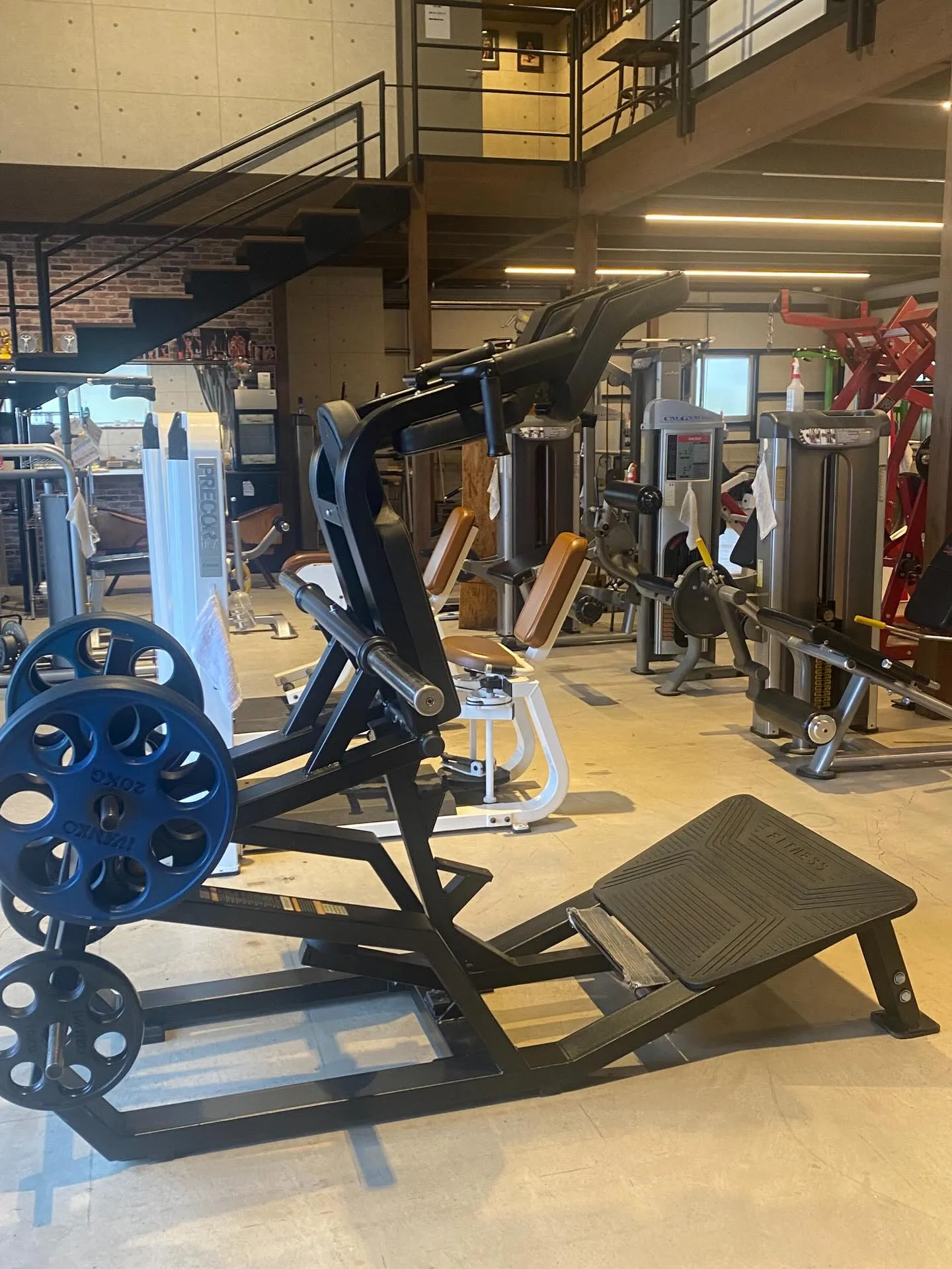 こんにちは、皆様の健康とフィットネスをサポートする「MIKI...