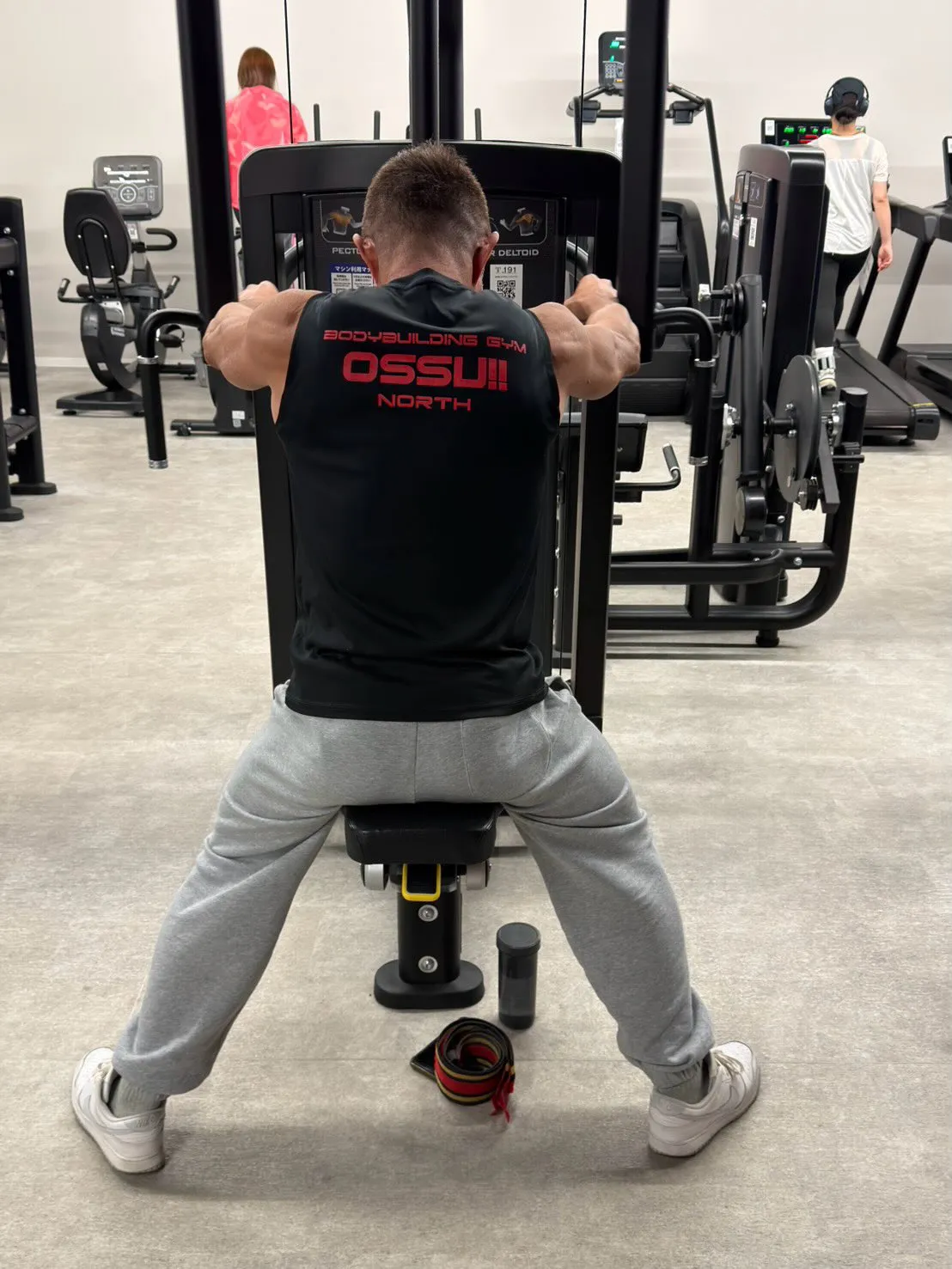 今日は愛知県春日井市にあるフィットネスジムで肩トレに励んでい...